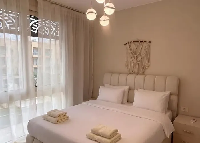 Peaceful 1br Beachfront Free Pool